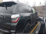 Toyota 4Runner Sr5/Sr5 Premium/Limited/Limited Night Shade/Trd Off Road/Trd Off Road Premium/Trd Pro JTEBU5JR5K5717891 fotografie