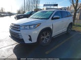 Toyota Highlander Le 5TDZARFH8HS027235 снимка