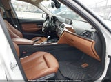 BMW 3-Series WBA3A9C52CFX59933 снимка