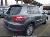 Volkswagen Tiguan S/Se/Sel/R-Line WVGJV7AX7FW588782 снимка
