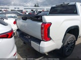 Toyota Tundra Platinum 5TFNA5DB0NX006942 fotografie