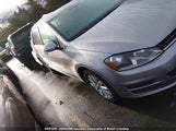 Volkswagen Golf 3VW217AU7FM086894 снимка