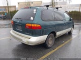 Toyota Sienna Le/Xle 4T3ZF13CXWU055819 photo