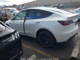 Tesla Model Y 7SAYGDEF9NF542468 fotografie