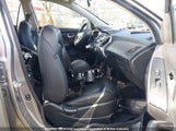 Hyundai Tucson Gl KM8JTCAC2DU612555 снимка