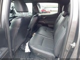 Toyota Tacoma Dbl Cab/Sr5/Trd Sport/Or 5TFDZ5BN7JX036354 photo
