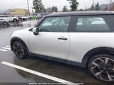 Mini 3 Door Cooper S WMW23GD04S2W30739 снимка