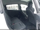 Tesla Model Y 7SAYGDEF7NF540069 снимка