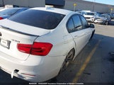 BMW 320I xDrive WBA8E5G51HNU22583 снимка