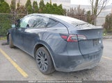Tesla Model Y 7SAYGDEF9NF489500 снимка