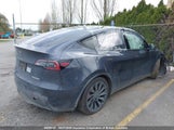 Tesla Model Y 7SAYGDEF9NF489500 fotografie
