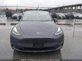 Tesla Model Y 7SAYGDEF7NF563514 fotografie