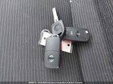 Volkswagen Tiguan Comfort/High/R-Line/Sp Ed WVGJV7AX8GW096540 снимка