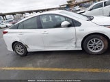 Toyota Prius JTDKARFPXJ3070202 снимка