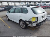 Volkswagen Golf 3VWPL7AJ8EM624250 снимка