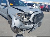 Toyota Tacoma Double Cab/Sr5/Trd Sport/Trd Off Road 5TFDZ5BN2KX038742 photo