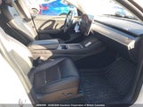 Tesla Model Y 7SAYGAEE8NF541611 fotografie