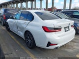 BMW 330Xi 3MW5R7J0XN8C33784 снимка