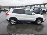 Volkswagen Tiguan Trendline WVGKV7AX0GW547478 fotografie