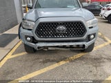 Toyota Tacoma Dbl Cab/Sr/Trdspt/Or/Pro 5TFCZ5AN0JX127057 снимка