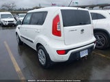 Kia Soul KNDJT2A5XC7441101 снимка