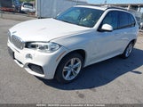 BMW X5 5UXKR6C55E0C03404 fotografie