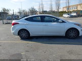 Hyundai Elantra Se/Sport/Limited 5NPDH4AE1FH637504 fotografie
