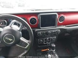 Jeep Wrangler 4-Door Sahara 1C4HJXEG4PW511362 fotografie