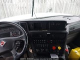 International Lt 3HSDZAPR8NN335174 снимка