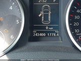 Volkswagen Golf 3VWPL7AJ4DM646213 снимка