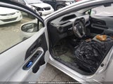 Toyota Prius C JTDKDTB36C1513953 снимка