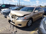 Toyota Camry Se/Le/Xle 4T1BF3EK3AU010689 снимка