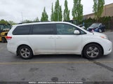 Toyota Sienna Le 5TDKK3DC9BS105192 снимка