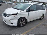 Toyota Sienna Le 5TDKK3DC9BS105192 снимка