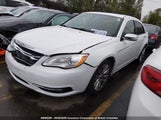 Chrysler 200 Limited 1C3CCBCG7CN245642 fotografie