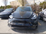 Tesla Model Y 7SAYGDEE5NF571988 fotografie