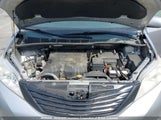 Toyota Sienna 5TDZK3DC9DS281659 снимка