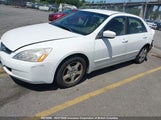 Honda Accord Hybrid JHMCN36415C000586 photo