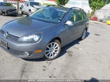 Volkswagen Golf 3VWPL7AJ2EM621425 снимка