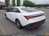 Hyundai Elantra Essential KMHLM4DG8SU029205 снимка