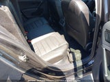 Volkswagen Golf 3VWS57AU2KM034541 photo