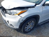 Toyota Highlander Xle 5TDJKRFH0FS218168 снимка