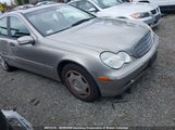 Mercedes-Benz C 240 WDBRF81J13F419230 снимка