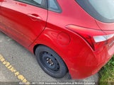 Hyundai Elantra Gt KMHD25LE9DU083745 снимка