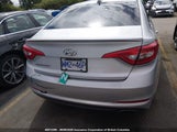 Hyundai Sonata Se 5NPE24AF8FH195724 снимка