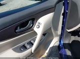 Nissan Rogue Sport S/Sv/Sl JN1BJ1CR8JW208800 photo