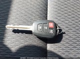 Toyota Corolla Le 2T1BURHE7JC109774 снимка