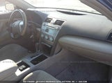 TOYOTA CAMRY LE 4T4BE46K28R029645 снимка