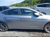 HYUNDAI ELANTRA SE photo