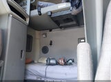 VOLVO VNL 4V4NC9EH3NN320881 снимка